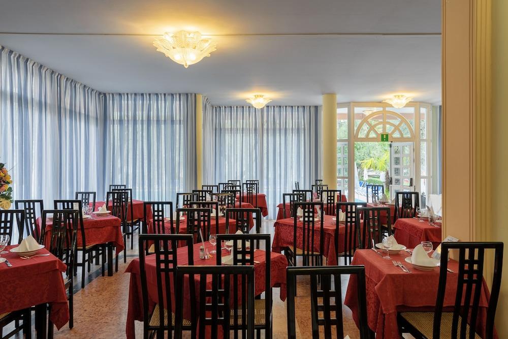 Hotel Royal 가르다 외부 사진